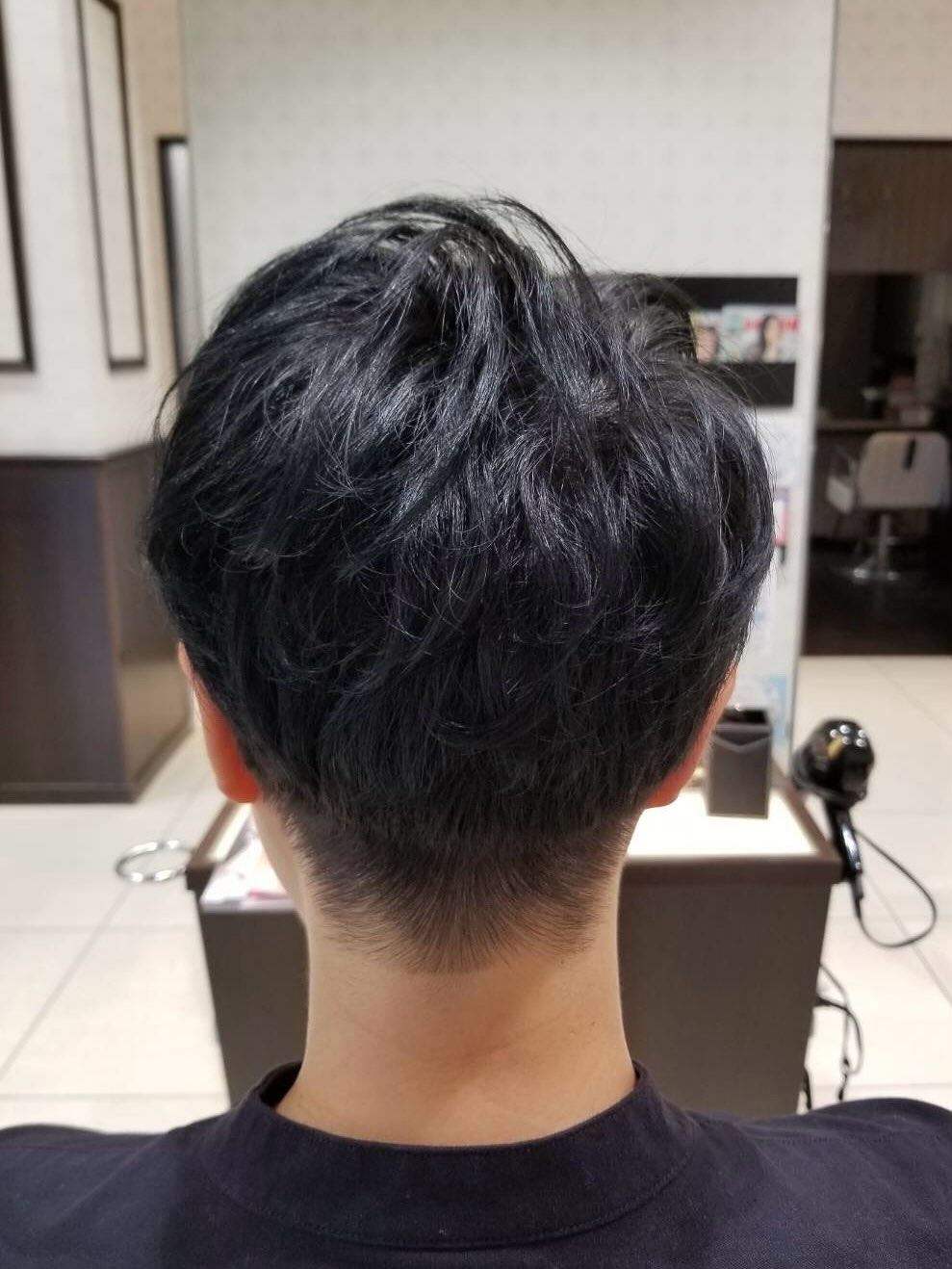 【大人ショート×ブルーブラック】