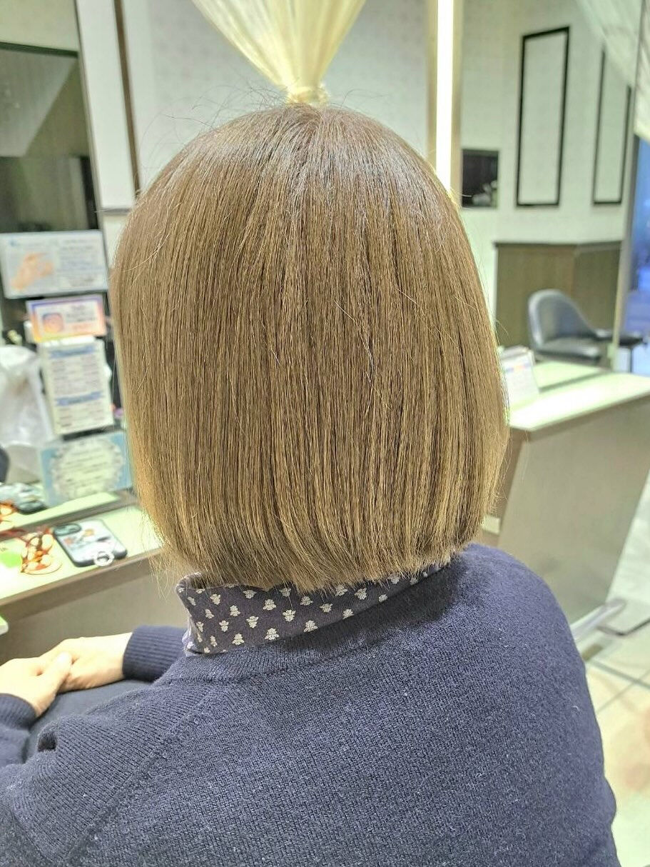 【ミルクティーベージュで白髪ぼかし】