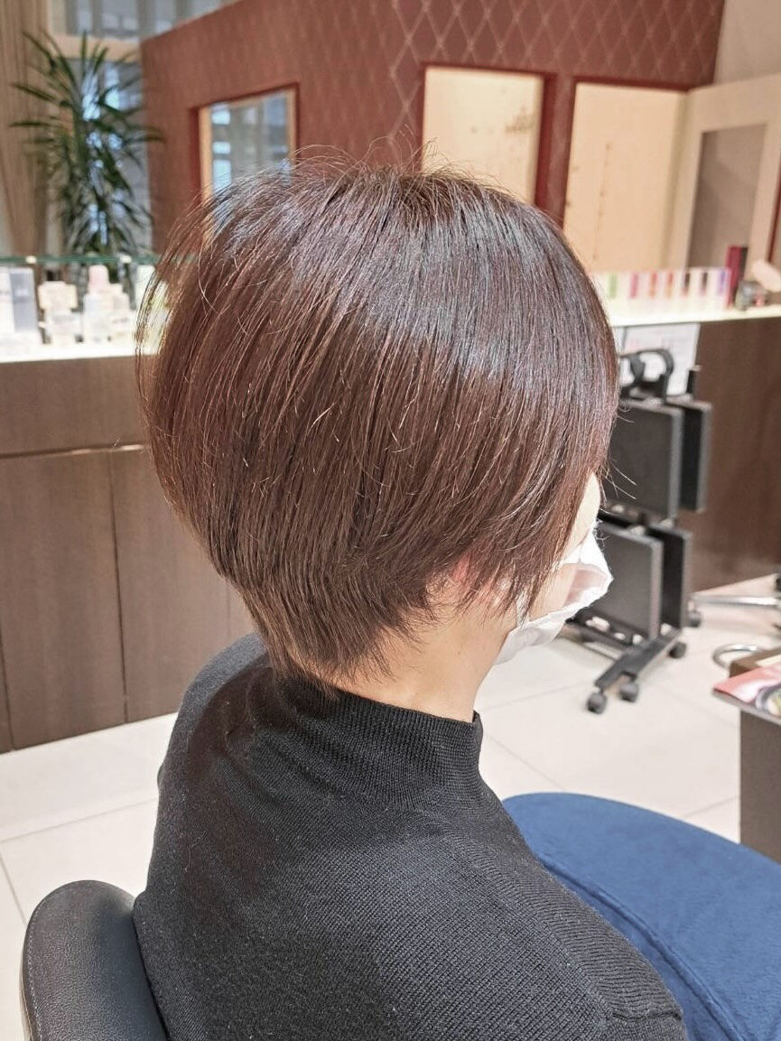 【丸みクビレショート】